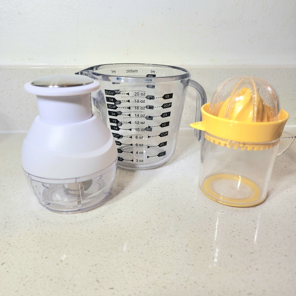 Set Of 3 Kitchen Accessories. Chopper, Juicer And Measuring Cup